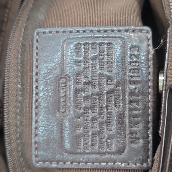 Coach Tan and Black Signature Leather Hand Bag - Picture 5 of 16